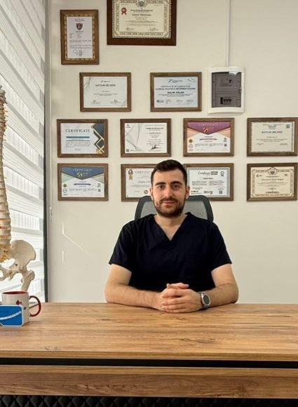 Fizyoterapist Salim Aslan
